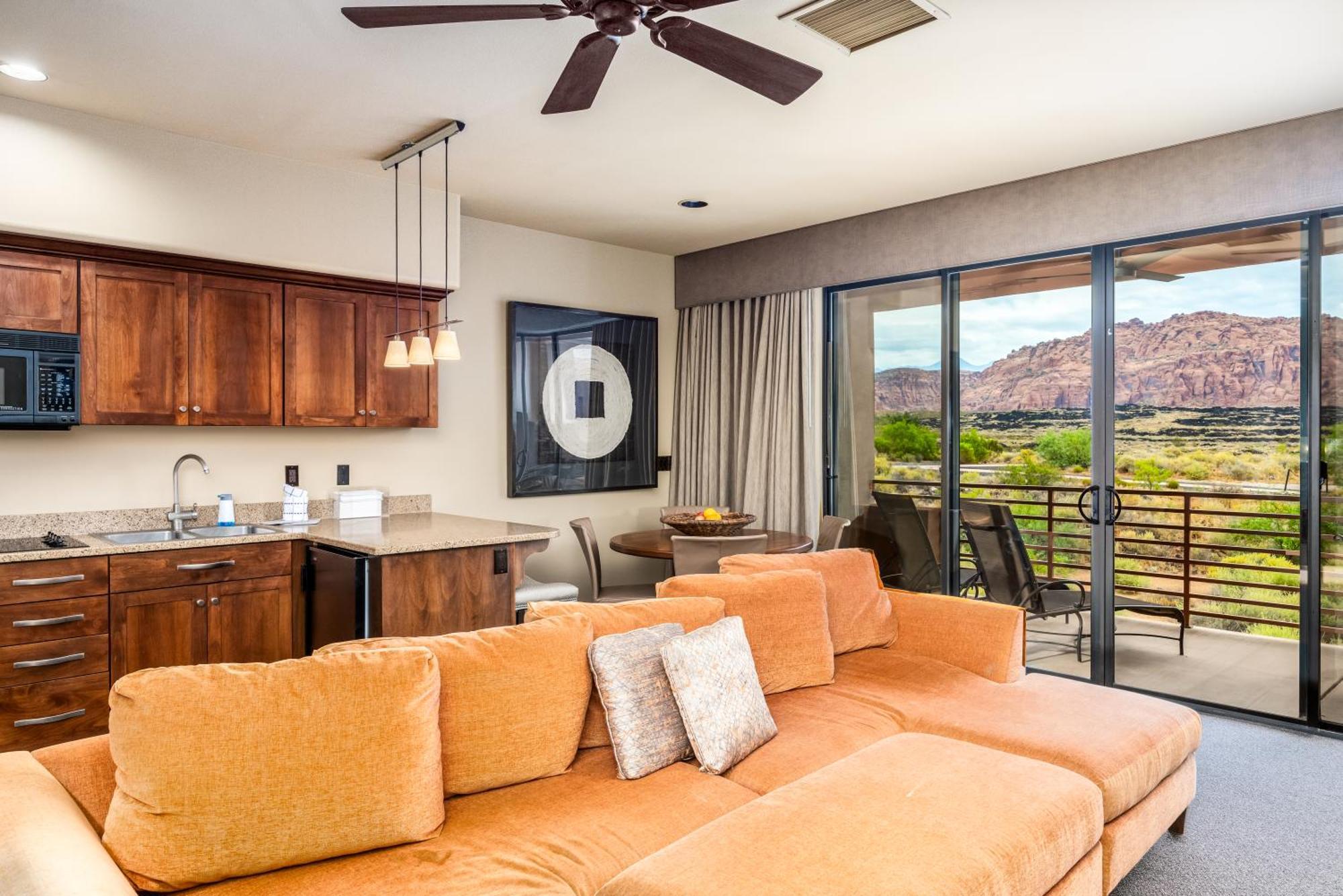 Villa One King Suite,1537236175:JPEG