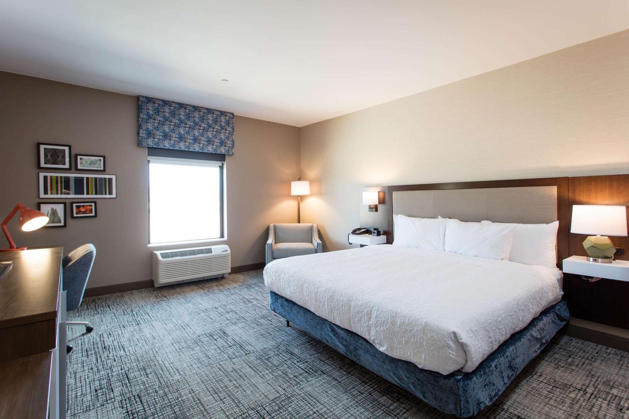 King Room,1758457589:JPEG